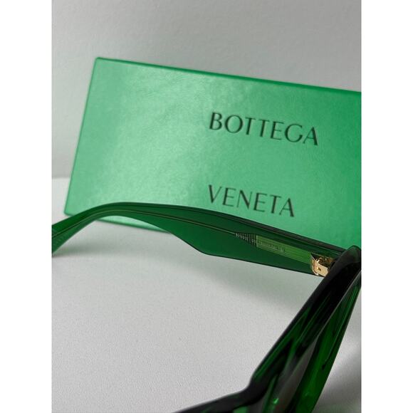 NEW Bottega Veneta BV1101S Cat Eye Sunglasses in Green